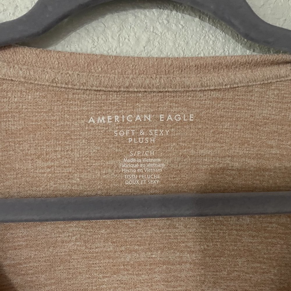American Eagle Soft and Plush Long Sleeve. Small - Picture 2 of 7